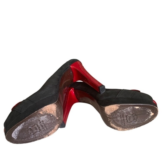 Stuart Weitzman Puento Black Suede Peep Toe Stiletto Heels Sz 8.5 Red Bow & Heel - Picture 8 of 14
